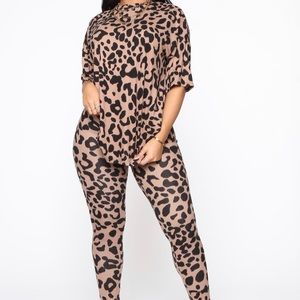 Fashion nova leopard legging set- brown combo